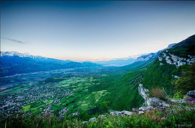 The Three Ranges and Grenoble Bruno LAVIT